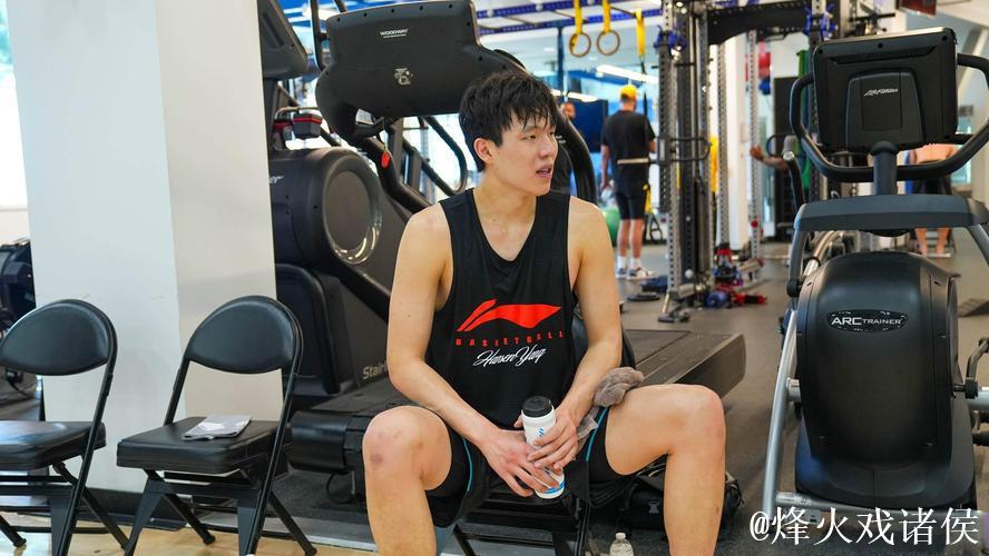 杨瀚森：这场表现一般般，发展联盟能帮助我保持好状态