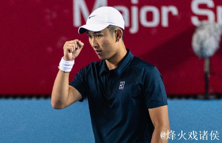 商竣程直落两盘击败索内戈 闯入香港网球公开赛八强